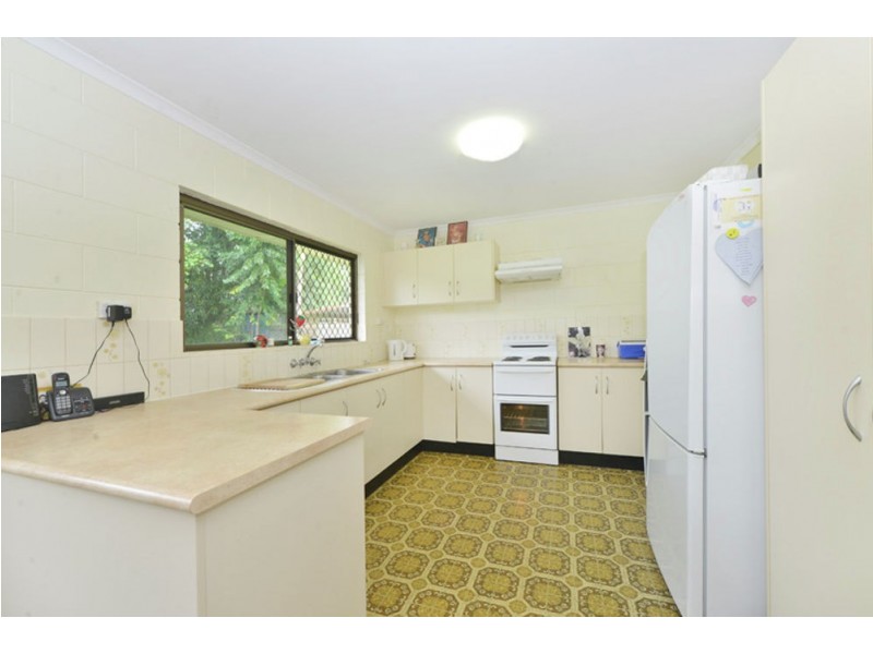 85 Carnation Drive, Mooroobool QLD 4870