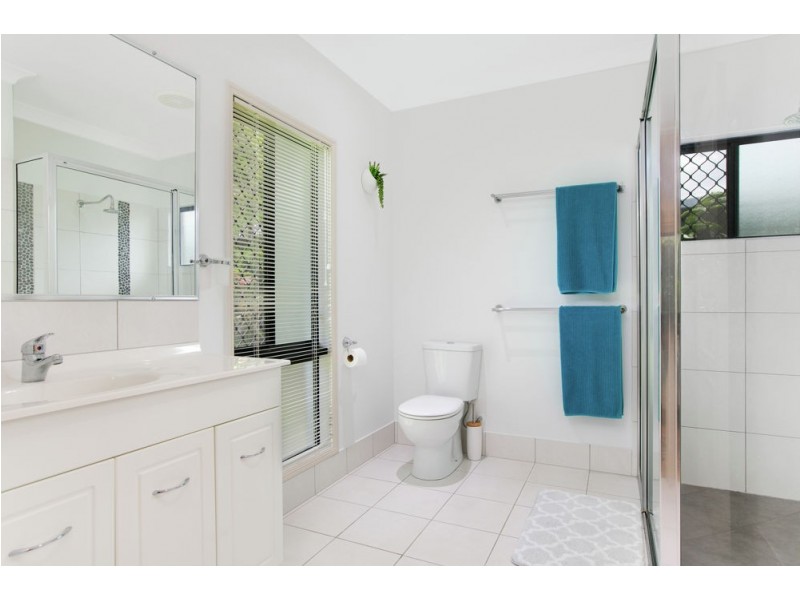 7 Pollock Close, Bentley Park QLD 4869