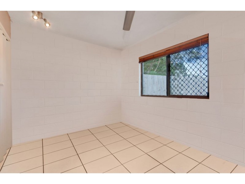 1/40 Moody Street, Manoora QLD 4870