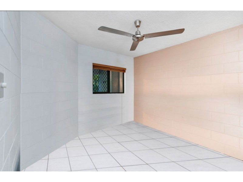 1/40 Moody Street, Manoora QLD 4870