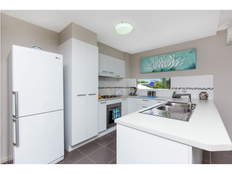 4/109 Callaghan Street, Mooroobool QLD 4870