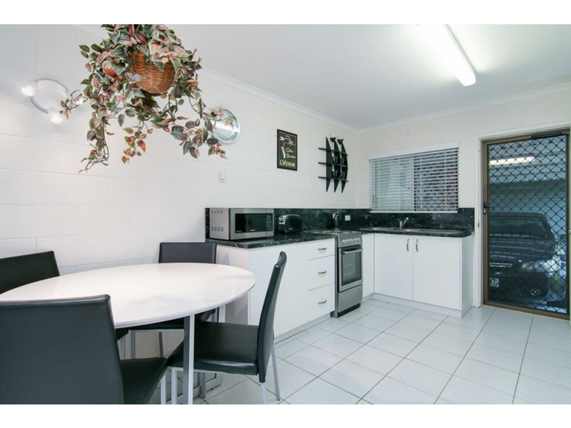 4/12-16 Cannon Street, Manunda QLD 4870