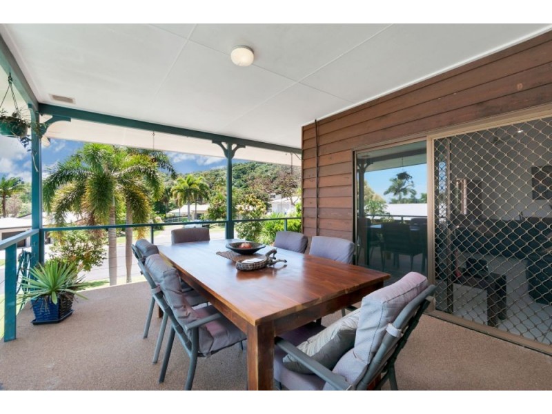 3 Delta View Close, Freshwater QLD 4870