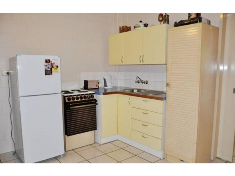 9/4 McPherson Close, Edge Hill QLD 4870