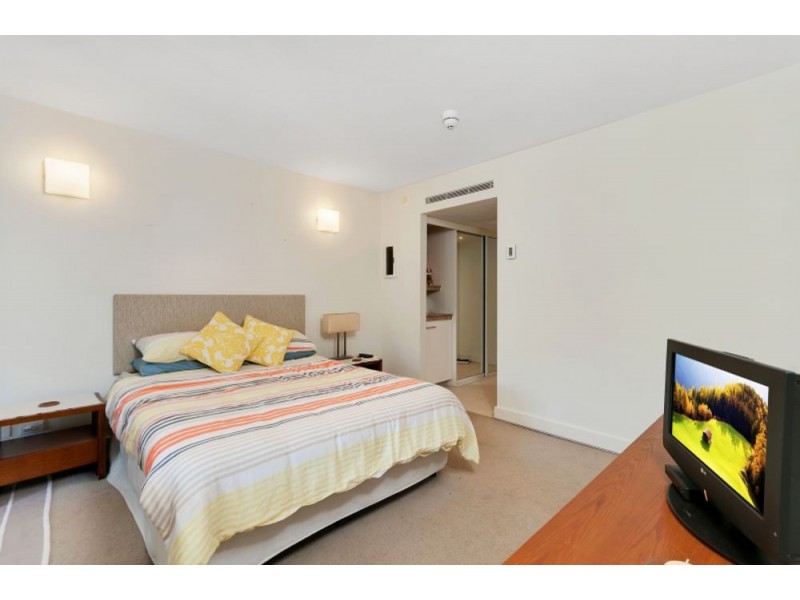 2208/2-22 Veivers Road, Palm Cove QLD 4879