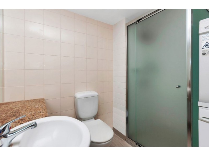 2208/2-22 Veivers Road, Palm Cove QLD 4879