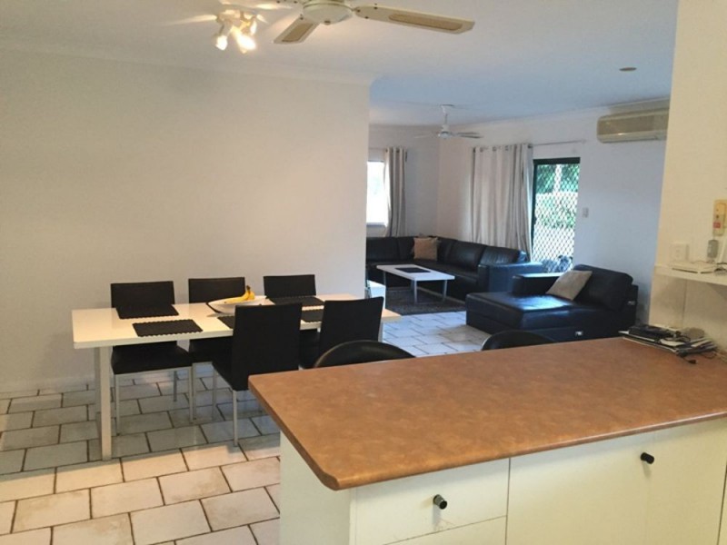 30 Village Terrace, Redlynch QLD 4870