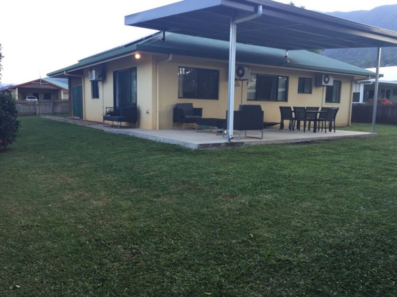 30 Village Terrace, Redlynch QLD 4870