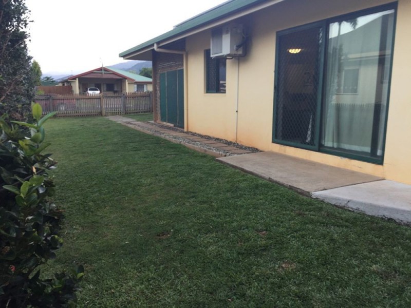 30 Village Terrace, Redlynch QLD 4870