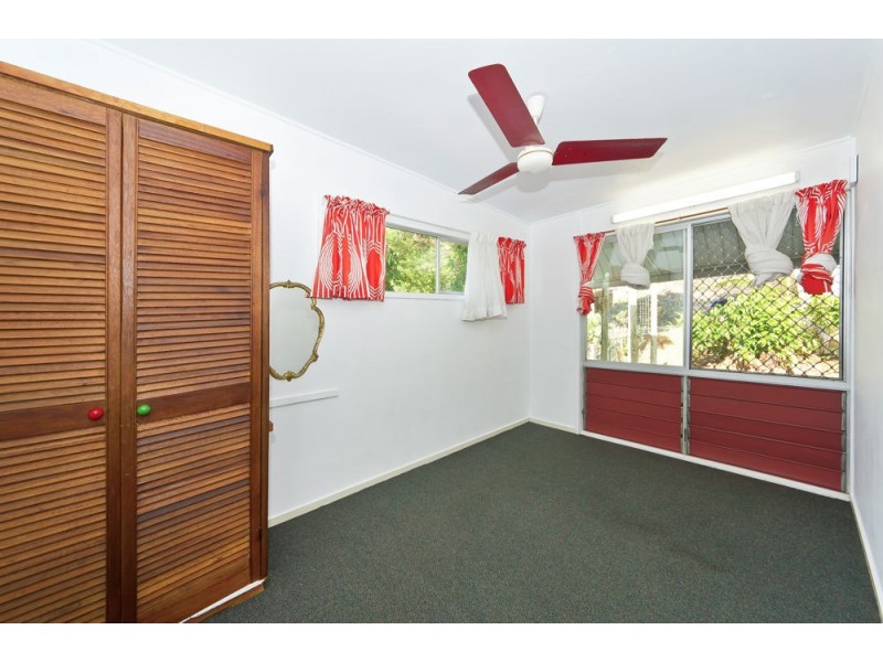 8 Sexton Street, Aeroglen QLD 4870