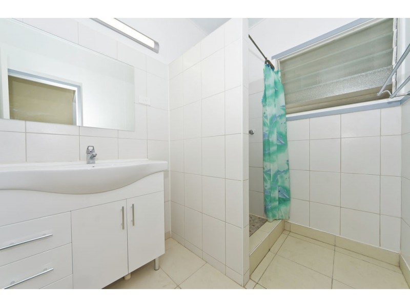 8 Sexton Street, Aeroglen QLD 4870