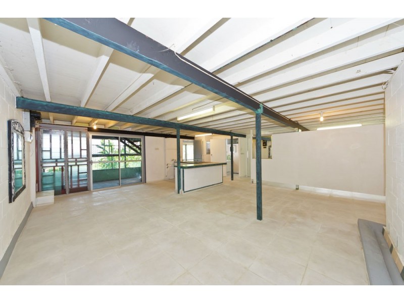 8 Sexton Street, Aeroglen QLD 4870