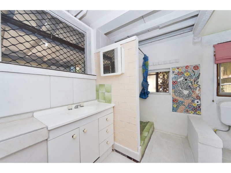 8 Sexton Street, Aeroglen QLD 4870