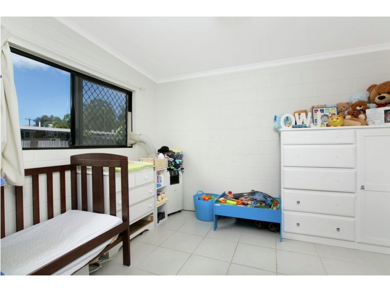 76 Toogood Road, Woree QLD 4868