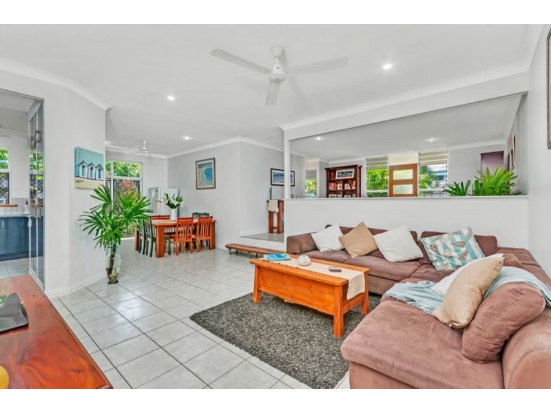 9 Merrybrook Street, Freshwater QLD 4870