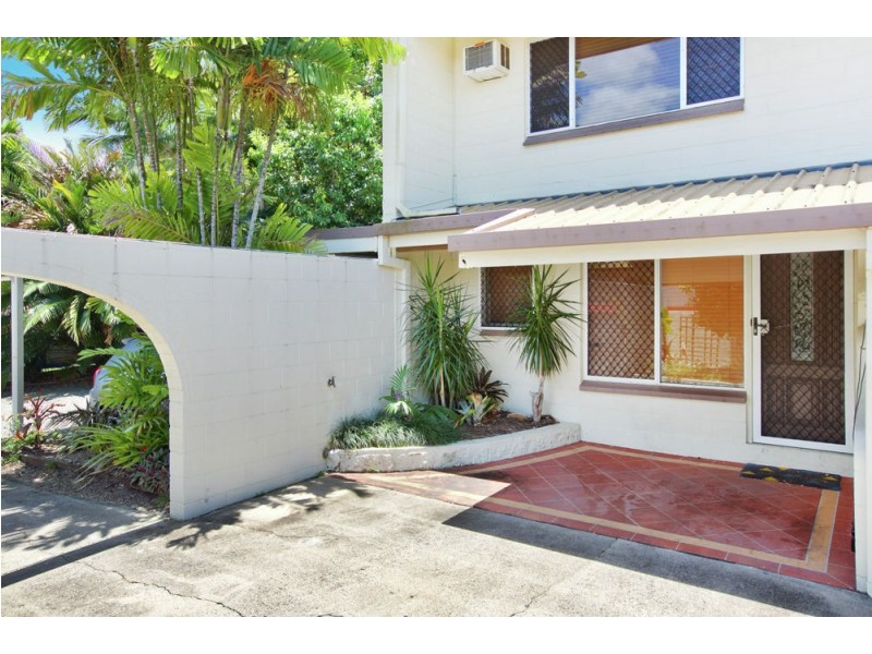 1/4 Crathern Close, Edge Hill QLD 4870
