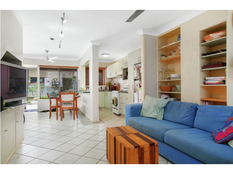 1/4 Crathern Close, Edge Hill QLD 4870