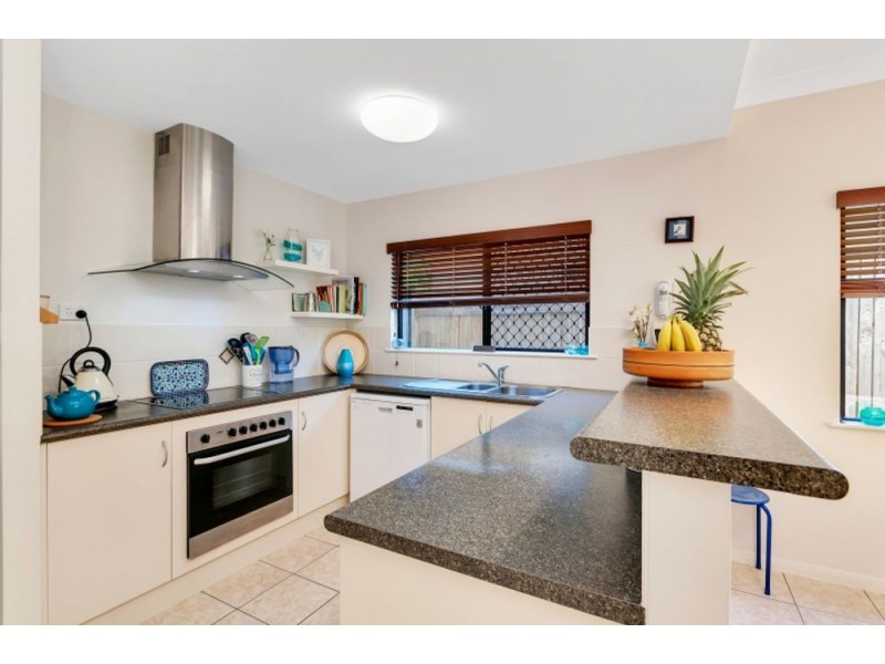 3/24-26 Old Smithfield Road, Freshwater QLD 4870