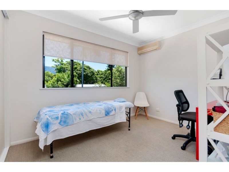 3/24-26 Old Smithfield Road, Freshwater QLD 4870