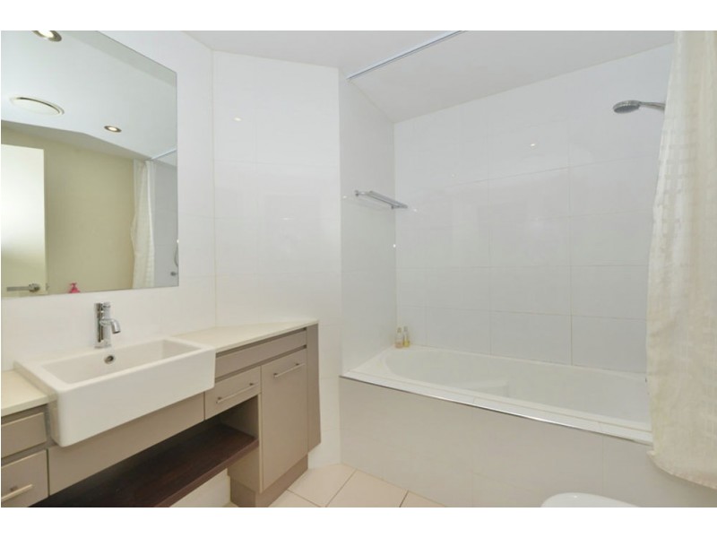 827/12 Gregory Street, Westcourt QLD 4870