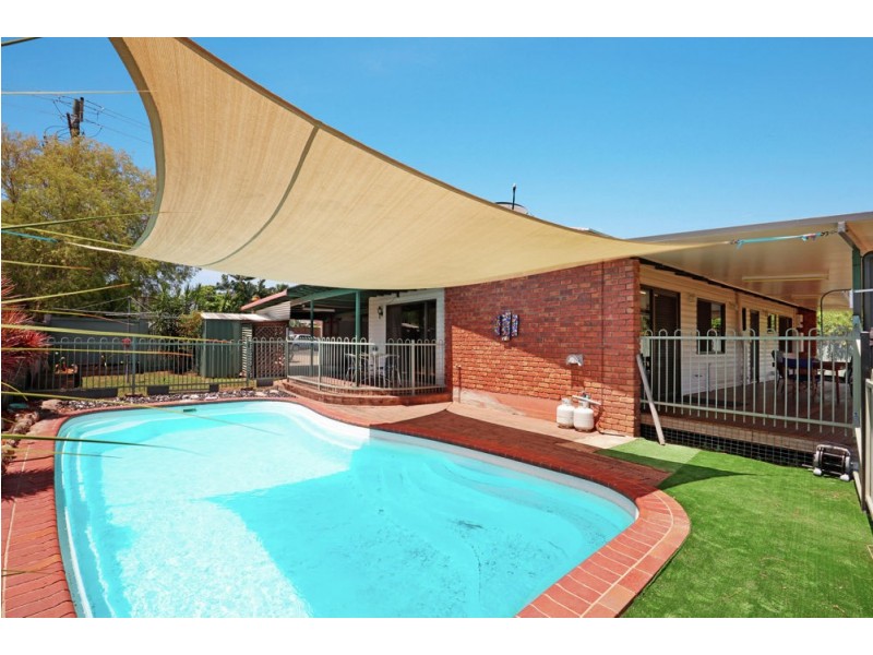 12 Stanton Road, Smithfield QLD 4878