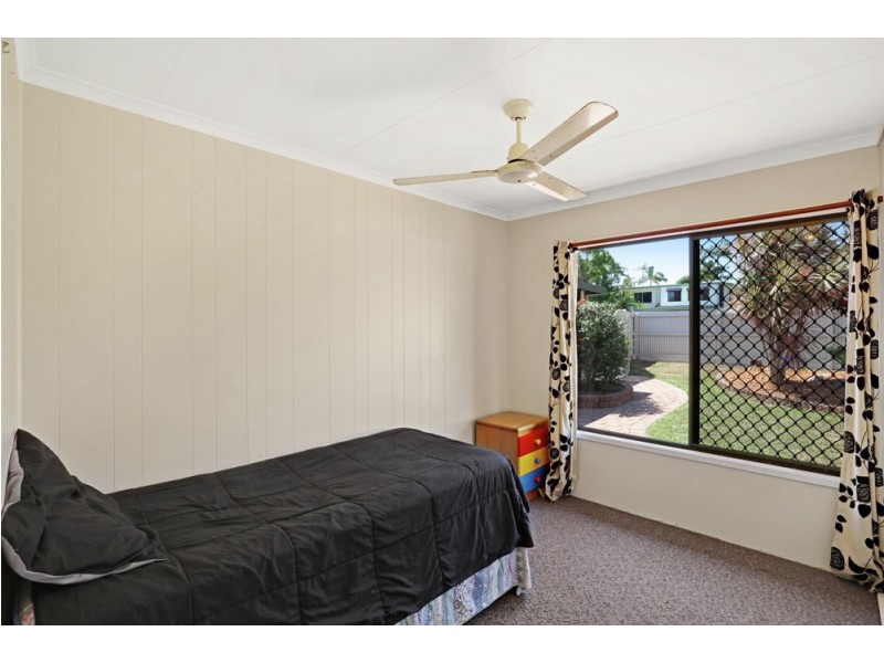 12 Stanton Road, Smithfield QLD 4878