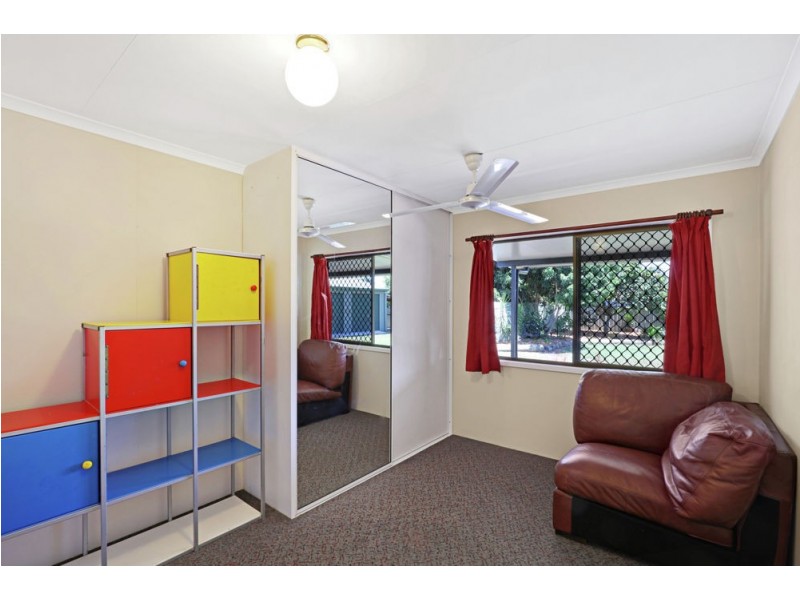 12 Stanton Road, Smithfield QLD 4878