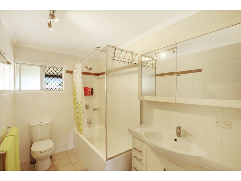 12 Stanton Road, Smithfield QLD 4878