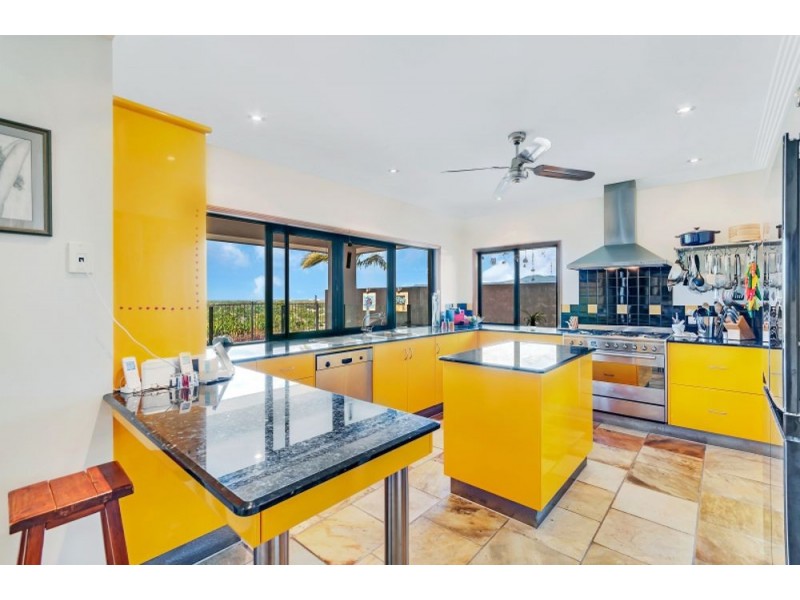 72 Koppen Terrace, Mooroobool QLD 4870