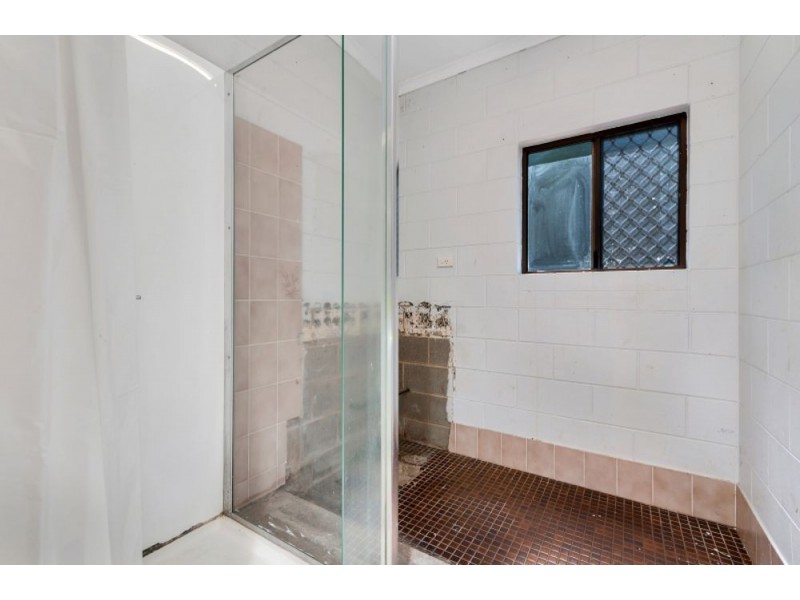 2/30 Kowinka Street, White Rock QLD 4868