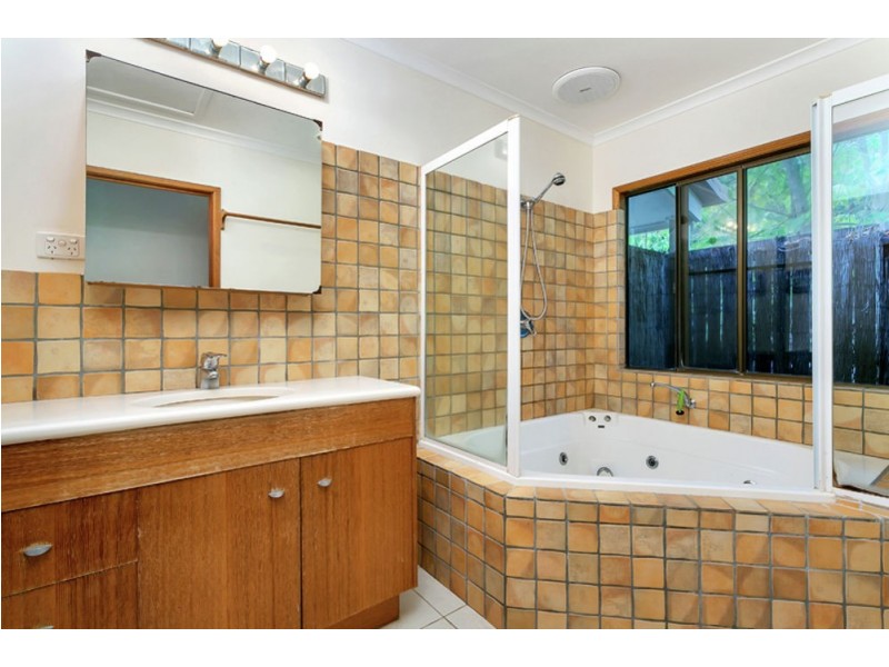 32 Jarda Street, Smithfield QLD 4878