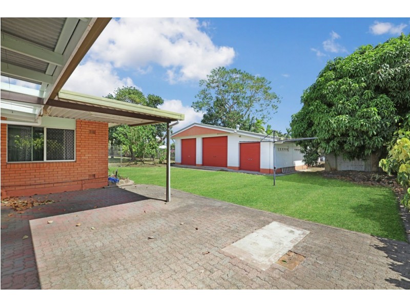 6 Card Avenue, Manunda QLD 4870