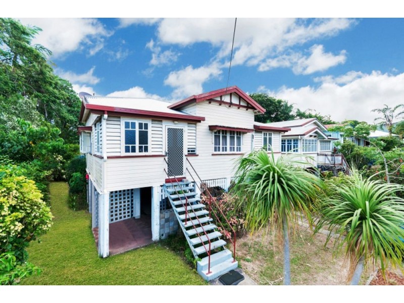 3 Little Street, Manunda QLD 4870