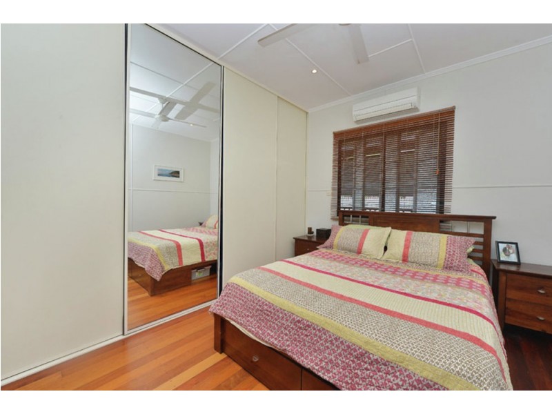 204 Harvey Road, Redlynch QLD 4870