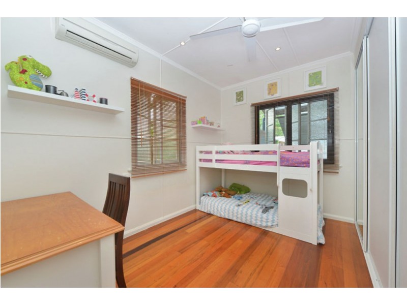 204 Harvey Road, Redlynch QLD 4870