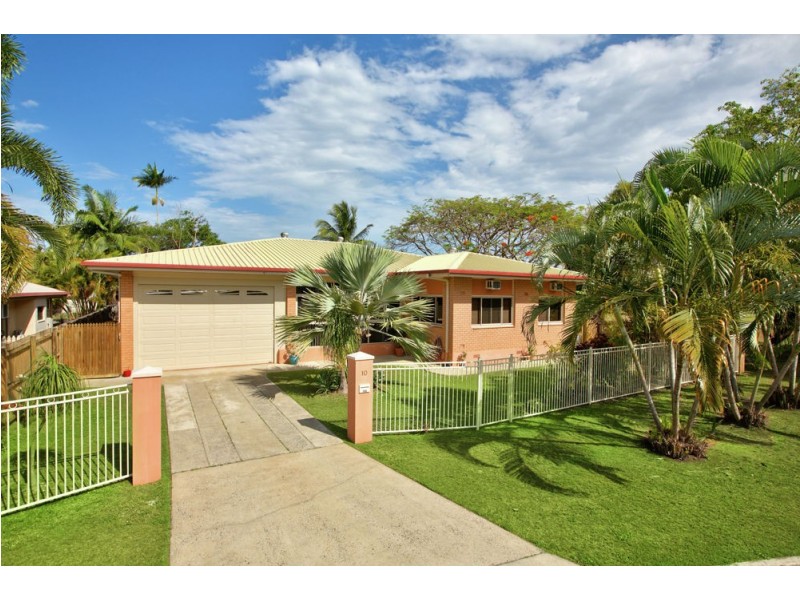 10 Card Avenue, Manunda QLD 4870