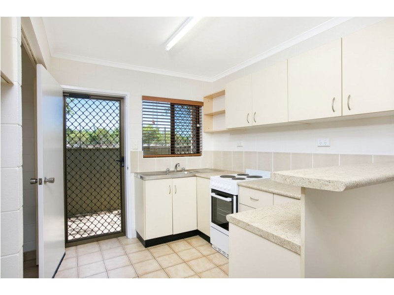 3/1-9 Joan Street, Bungalow QLD 4870