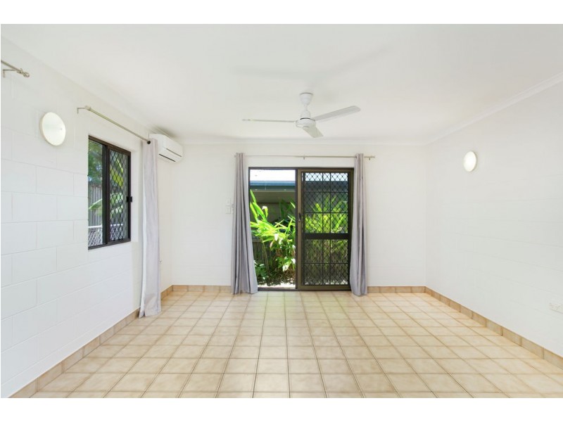 3/1-9 Joan Street, Bungalow QLD 4870