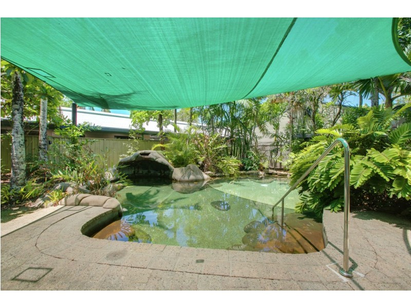 3/1-9 Joan Street, Bungalow QLD 4870