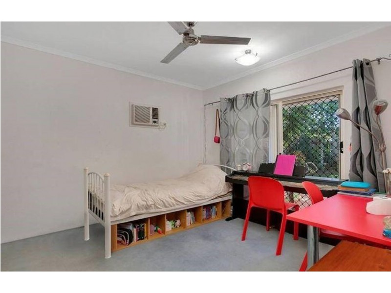 16 Silky Oak Court, Mooroobool QLD 4870