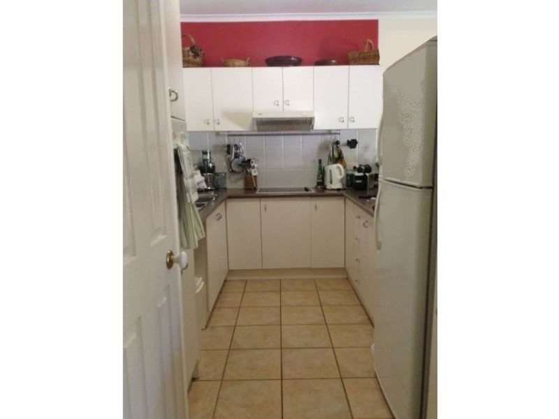 20/34-40 Lily Street, Cairns North QLD 4870