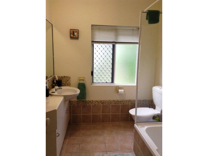 20/34-40 Lily Street, Cairns North QLD 4870