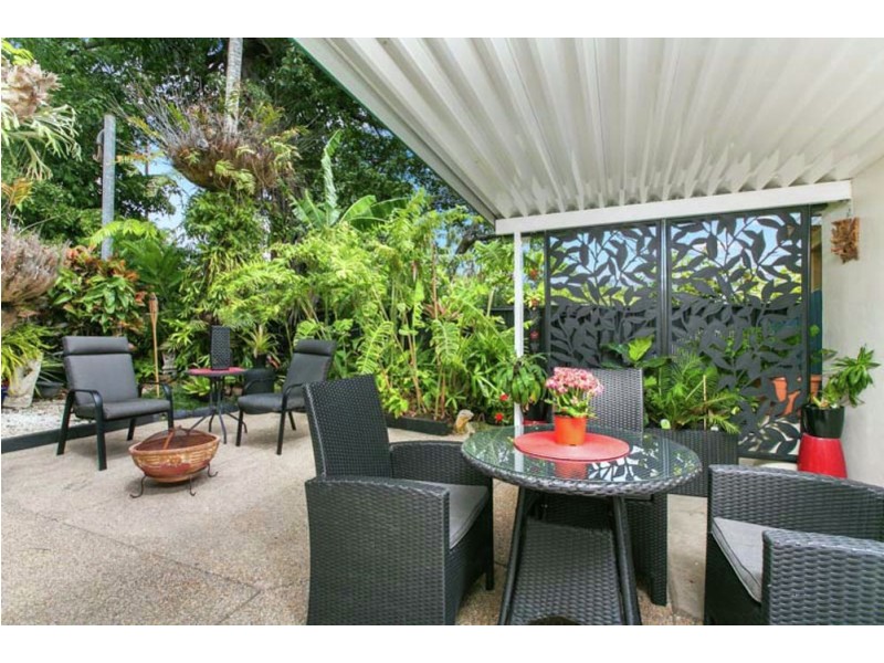 1/1-9 Joan Street, Bungalow QLD 4870