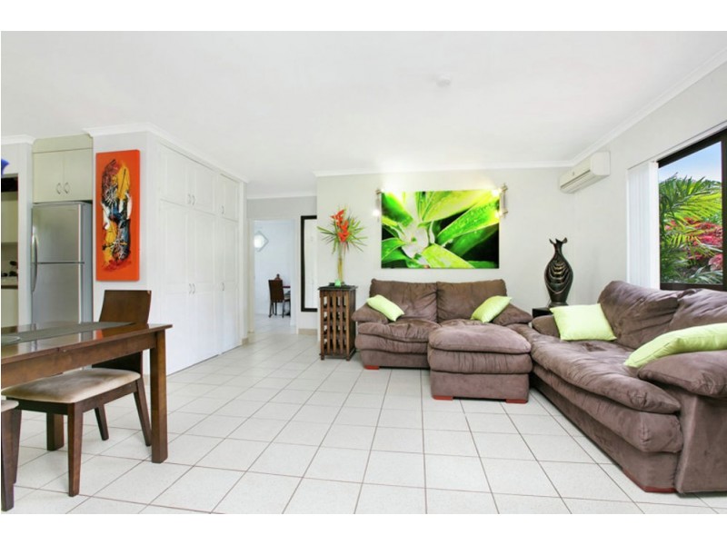 1/1-9 Joan Street, Bungalow QLD 4870