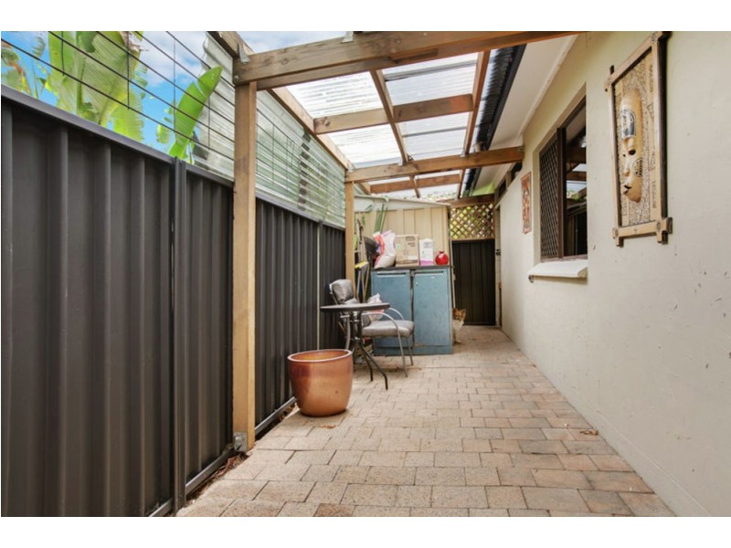 1/1-9 Joan Street, Bungalow QLD 4870