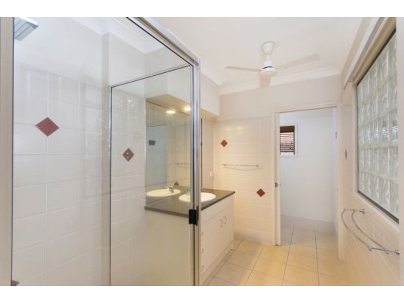 1 Red Peak Boulevard, Caravonica QLD 4878