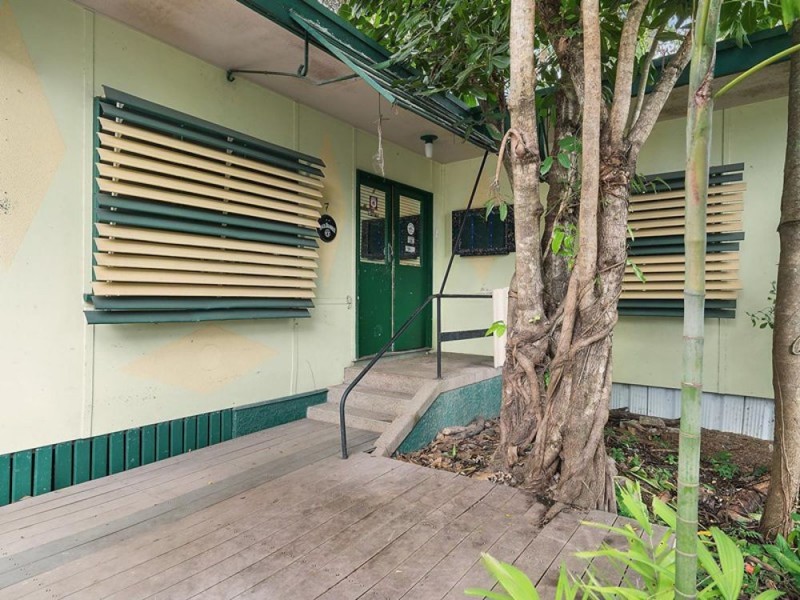 7 Miles Street, Manoora QLD 4870