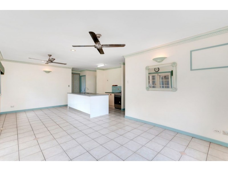 10 Speculation Street, Smithfield QLD 4878