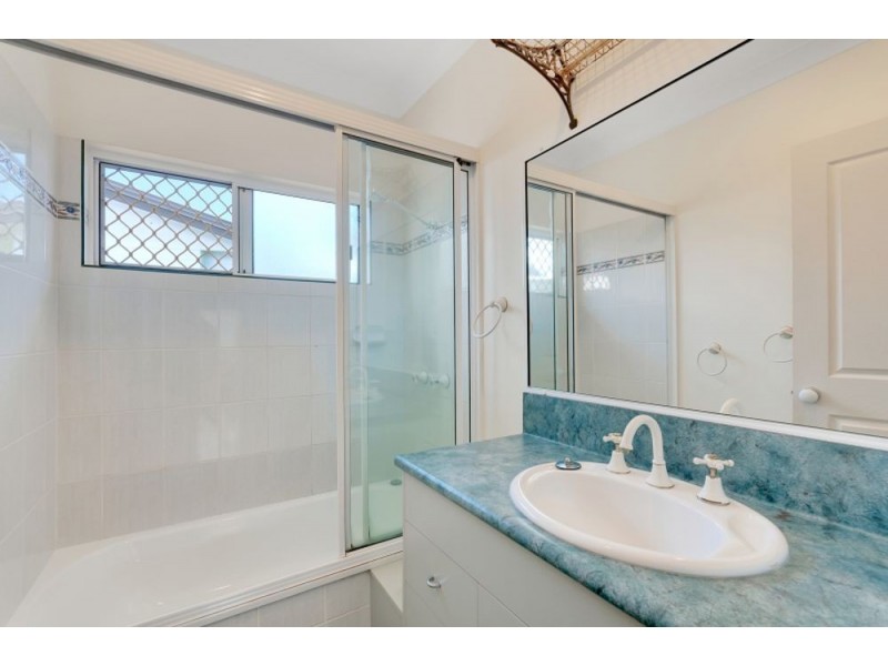 10 Speculation Street, Smithfield QLD 4878