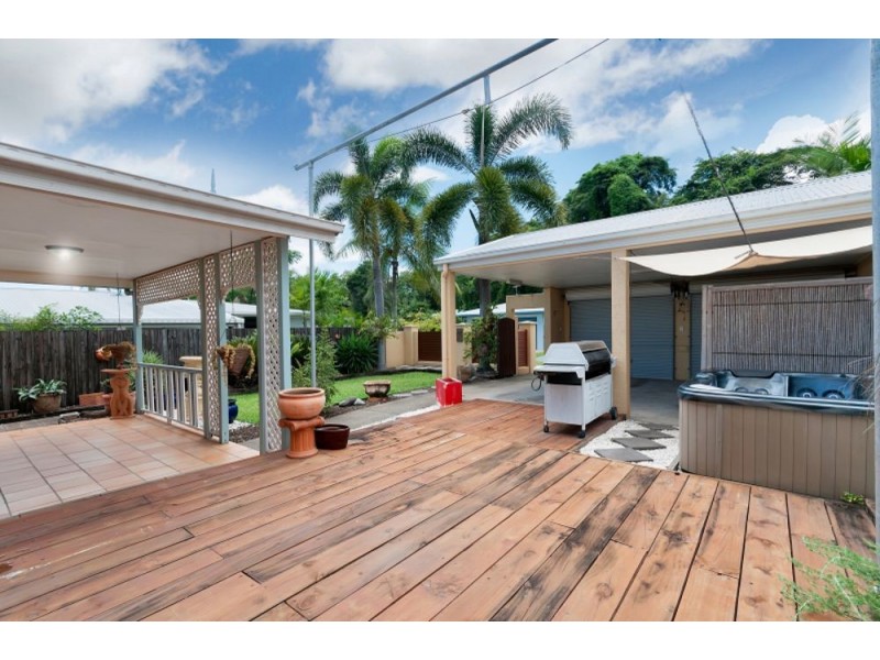 10 Speculation Street, Smithfield QLD 4878